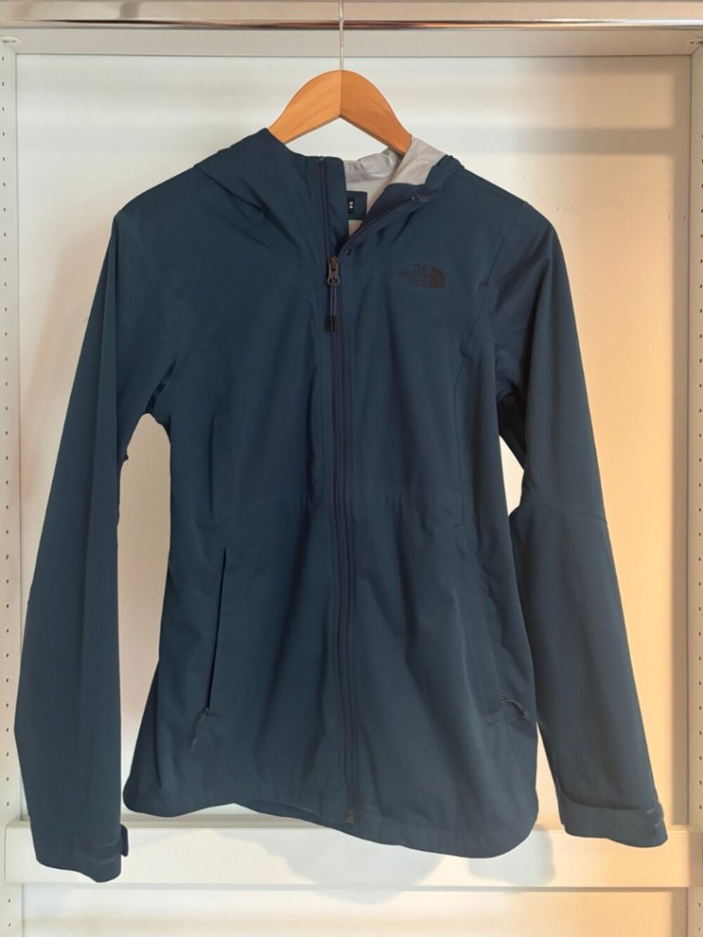 The North Face Women's Hooded Rain Jacket Blue Medium Waterproof Windbreaker